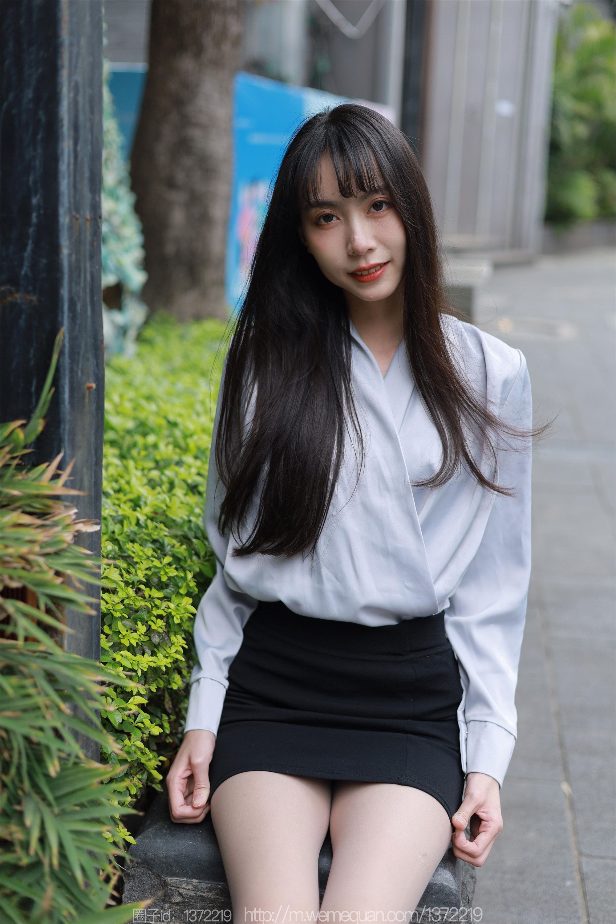 IESS异思趣向  2023.03.02 丝享家 1378 团团《楼梯上的美人》